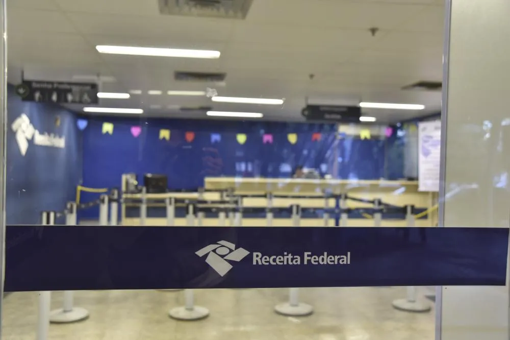 Restituição do IR 2026: terceiro lote contempla 2,7 milhões de contribuintes