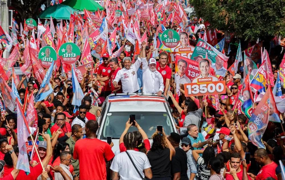 Jerônimo destaca R$ 1,21 bilhão em investimentos durante ato do Time de Lula em Santo Estêvão